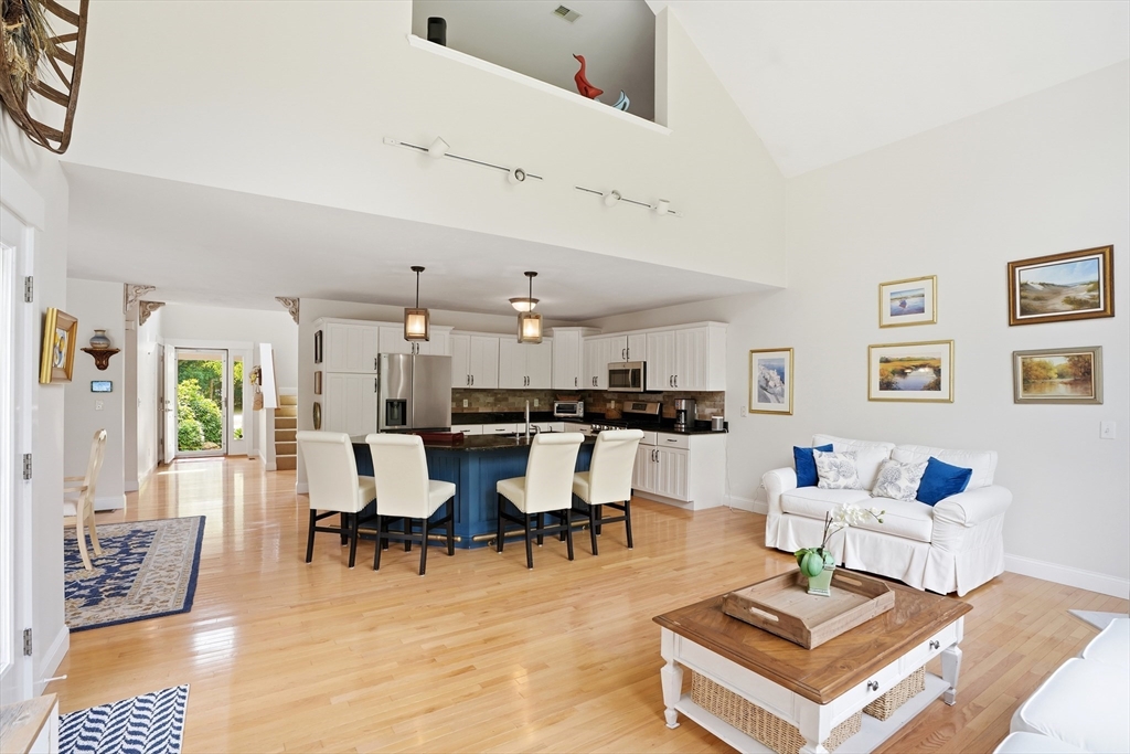 5 Hemlock Road, Unit 5 Bourne, MA 02532 - Photo 6 of 39