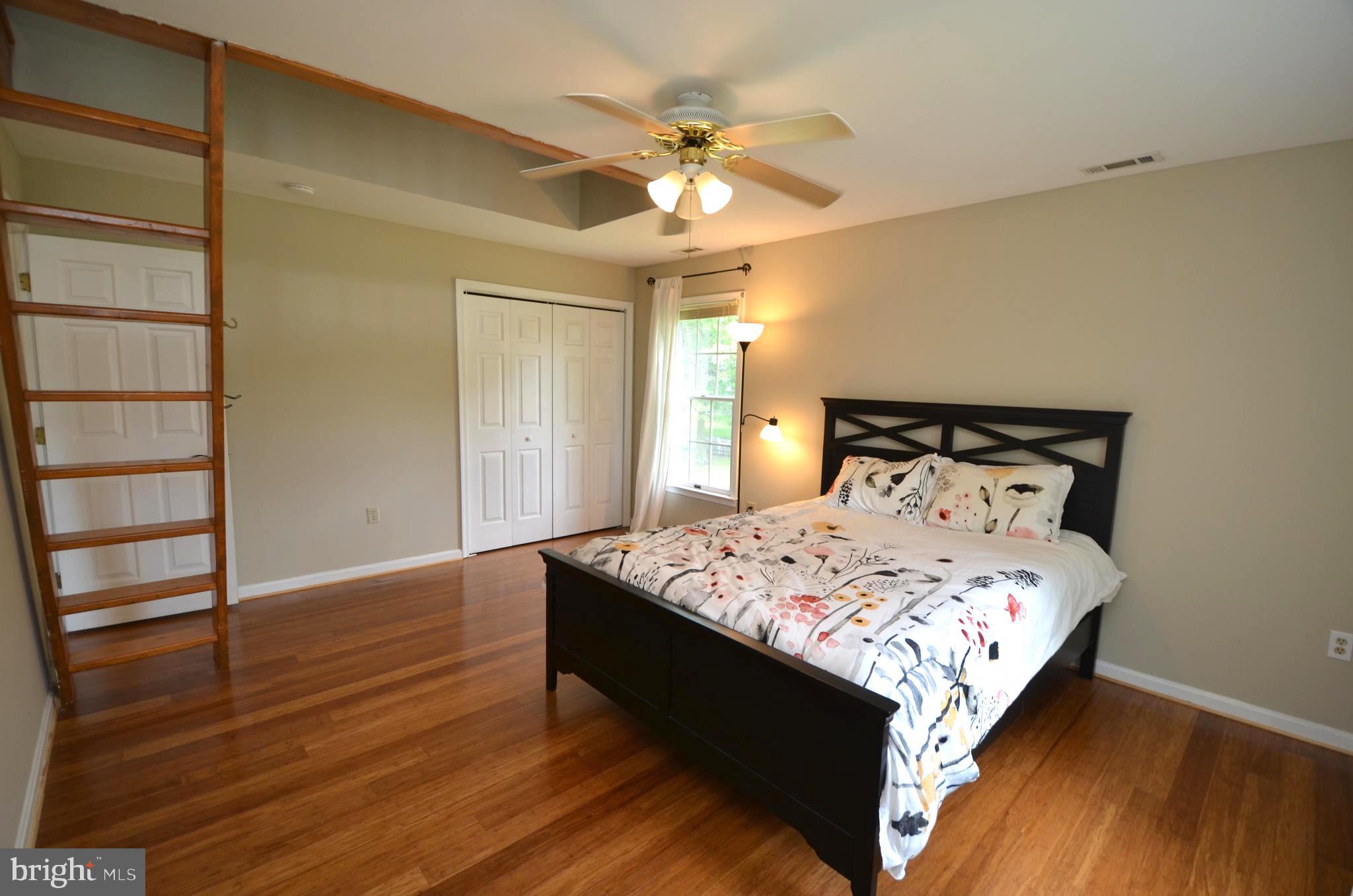 1527 Snug Harbor Road Shady Side, MD 20764 - Photo 22 of 39 Bedroom #3 with hardwood floors