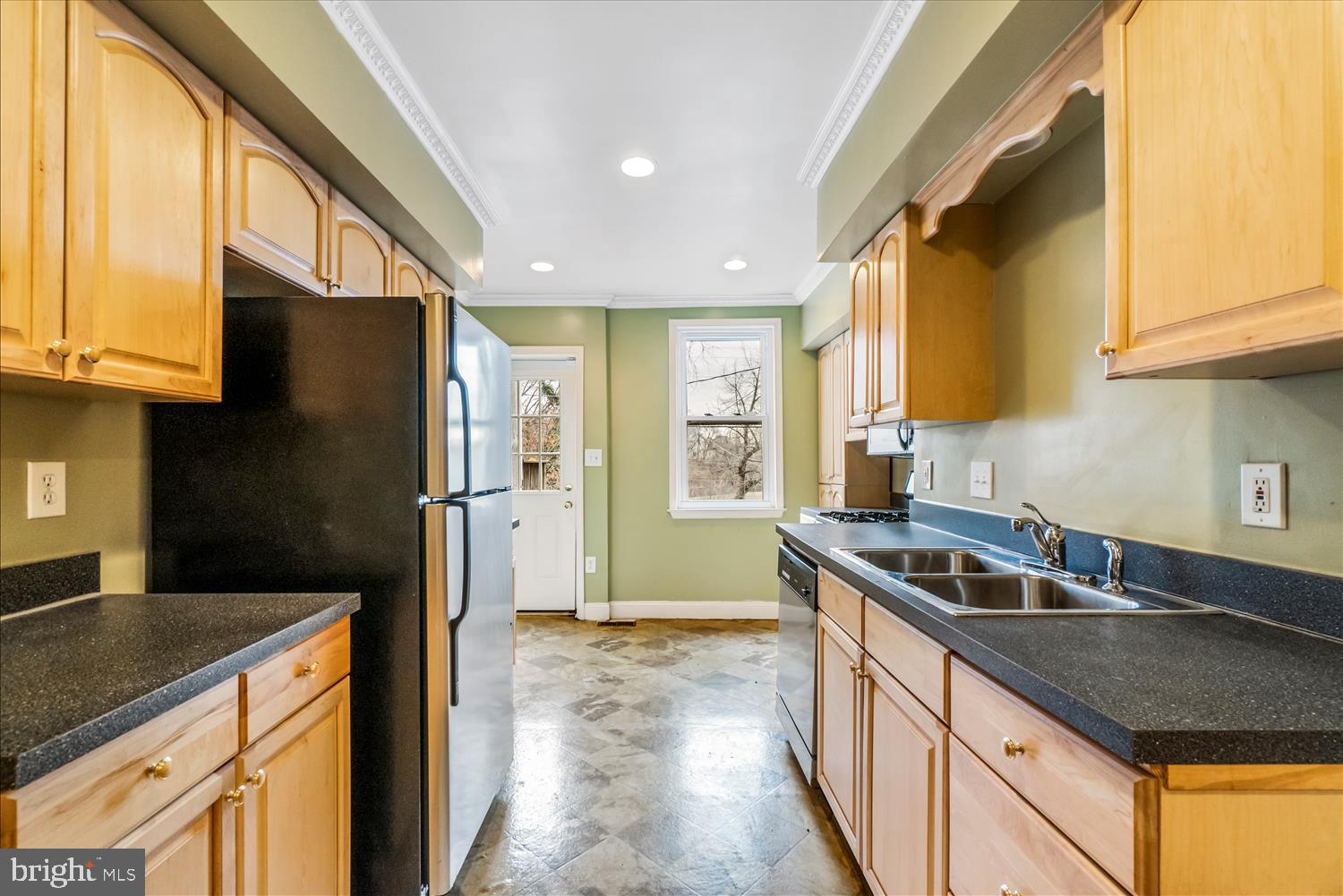 2927 Keswick Road Baltimore, MD 21211 - Photo 14 of 36 Kitchen