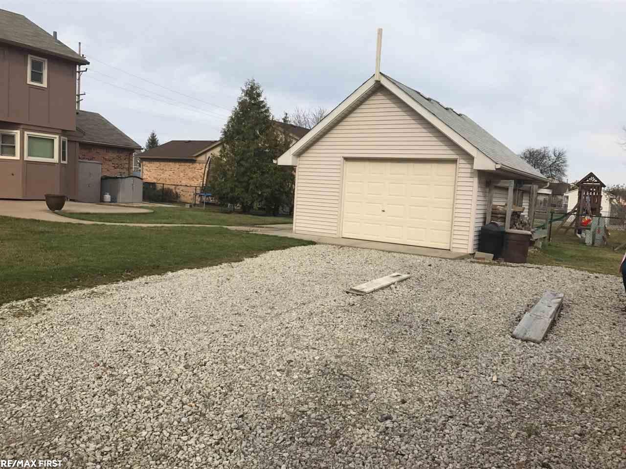 20700 Dunham Road Clinton Township, MI 48038 - Photo 34 of 36 Dimensions 22 x 16 with electric and extra parking.