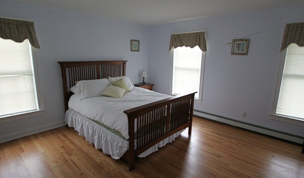 41 Fox Run Lee, MA 01238 - Photo 12 of 27 1st floor master bedroom