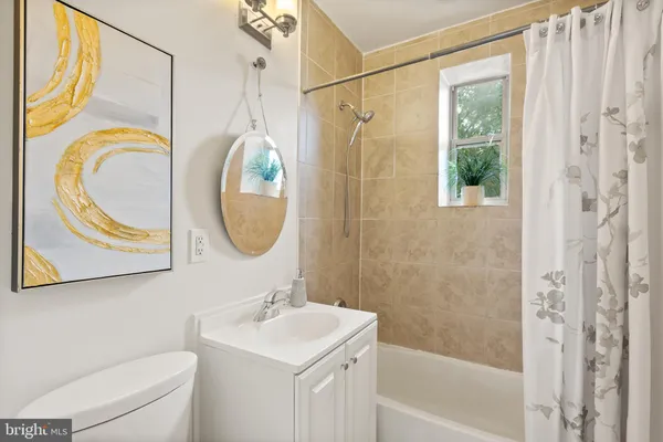 $1,825 | 5401 9th Street Northwest, Unit 201, Washington, DC 20011