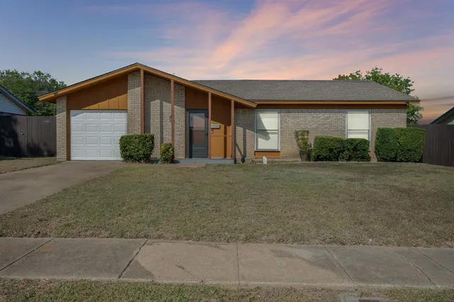 $289,500 | 507 Katherine Court, Duncanville, TX 75137