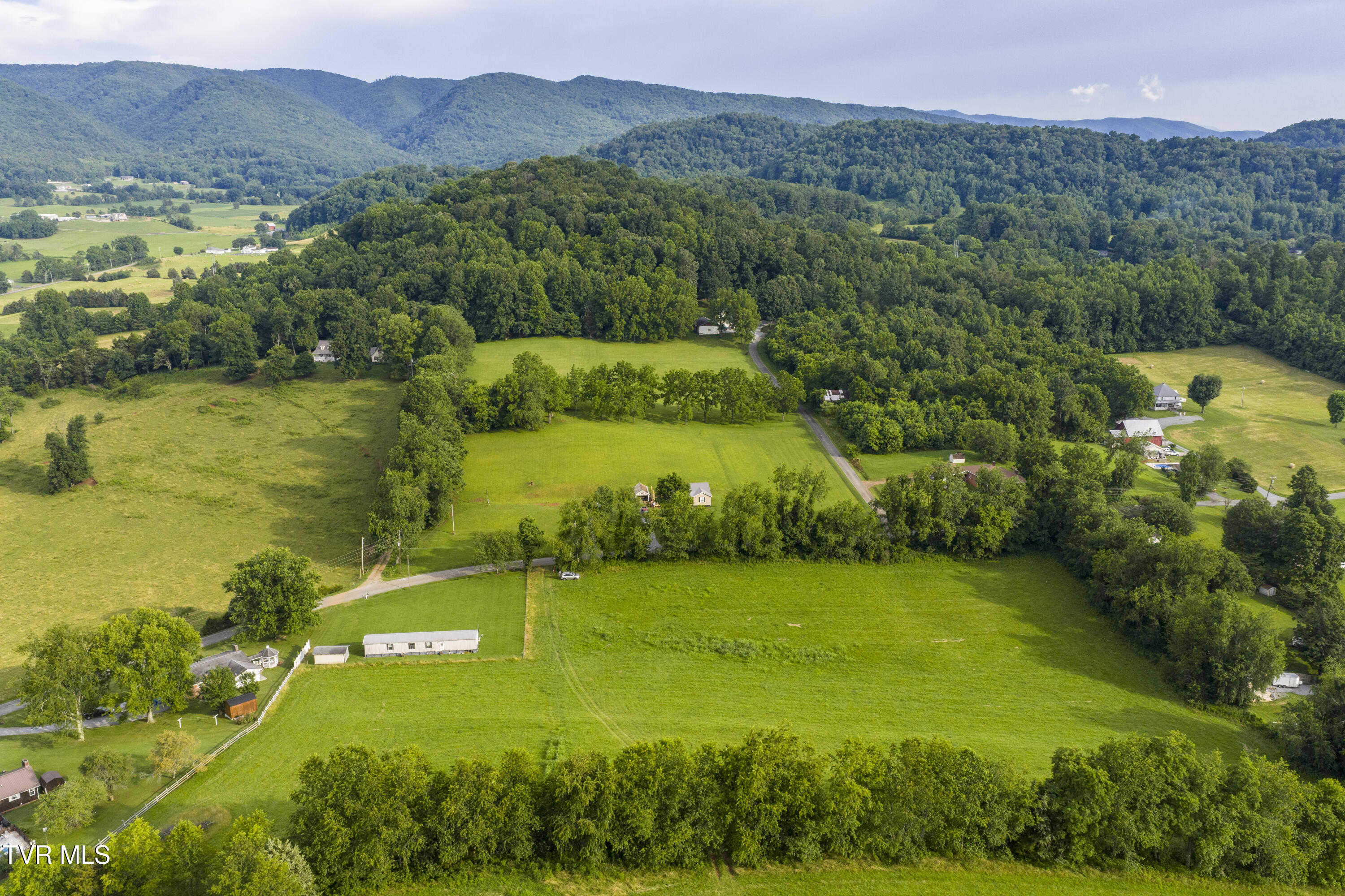 855 Willow Springs Road Elizabethton, TN 37643 - Photo 58 of 74 WillowSprings-Aerials-16