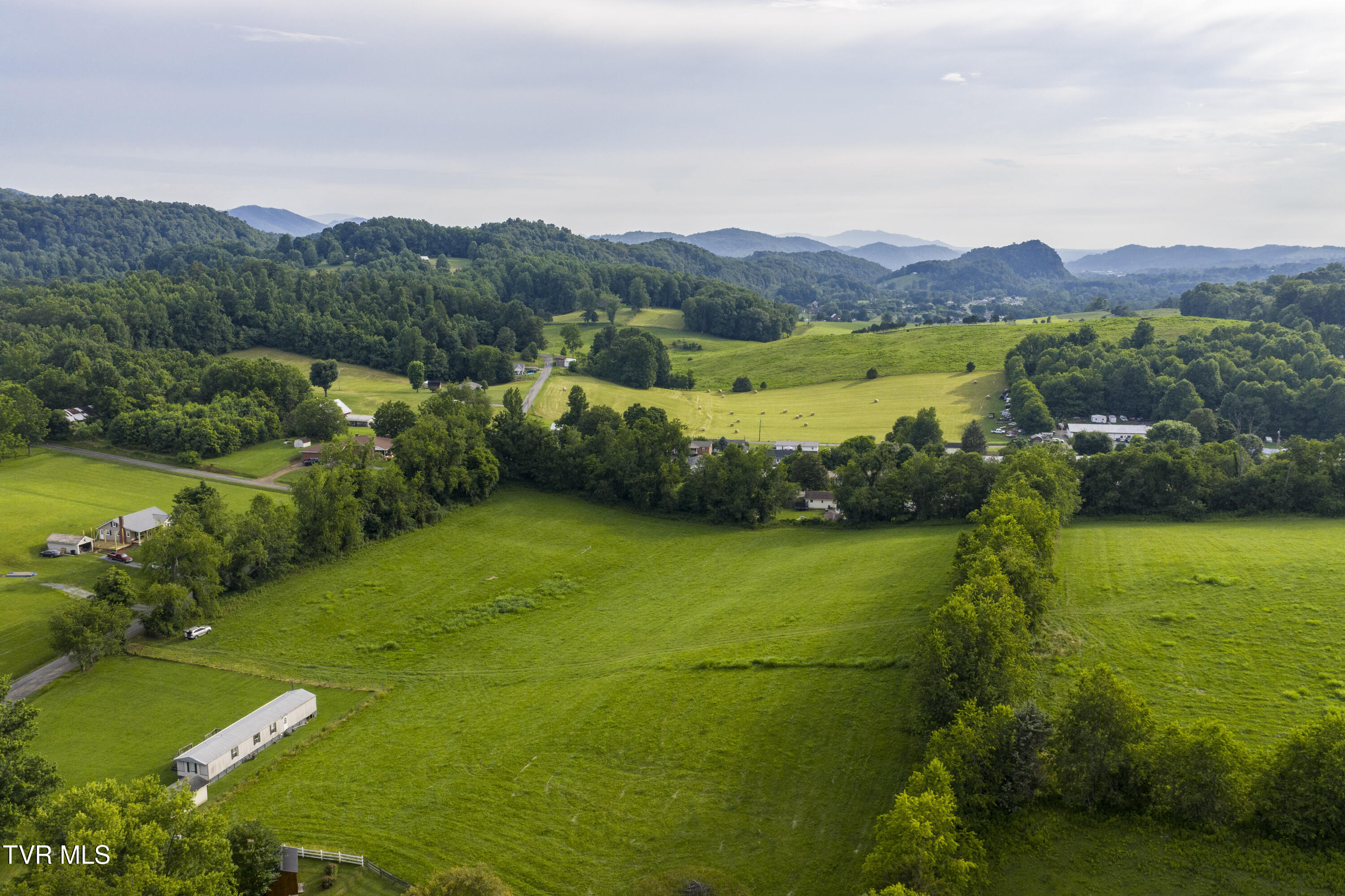 855 Willow Springs Road Elizabethton, TN 37643 - Photo 62 of 74 WillowSprings-Aerials-20