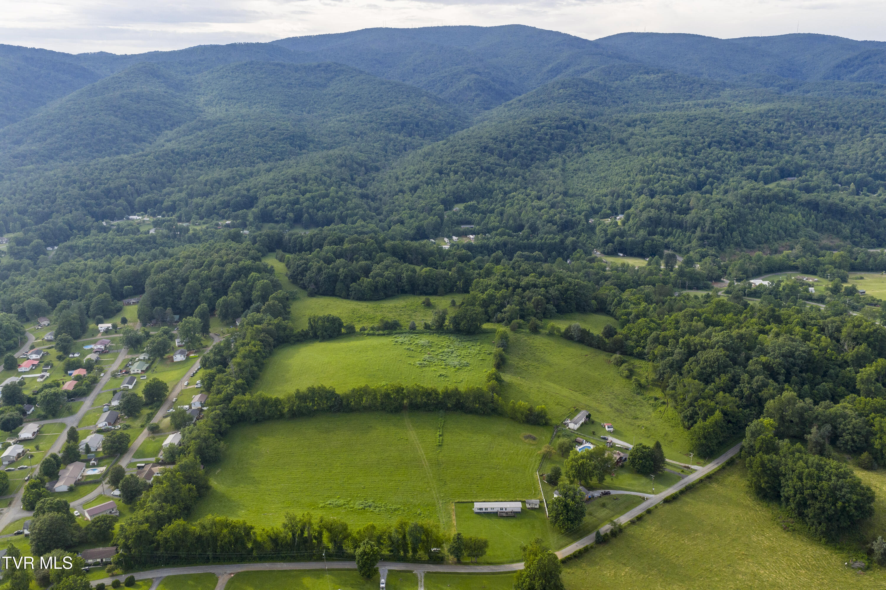 855 Willow Springs Road Elizabethton, TN 37643 - Photo 63 of 74 WillowSprings-Aerials-21