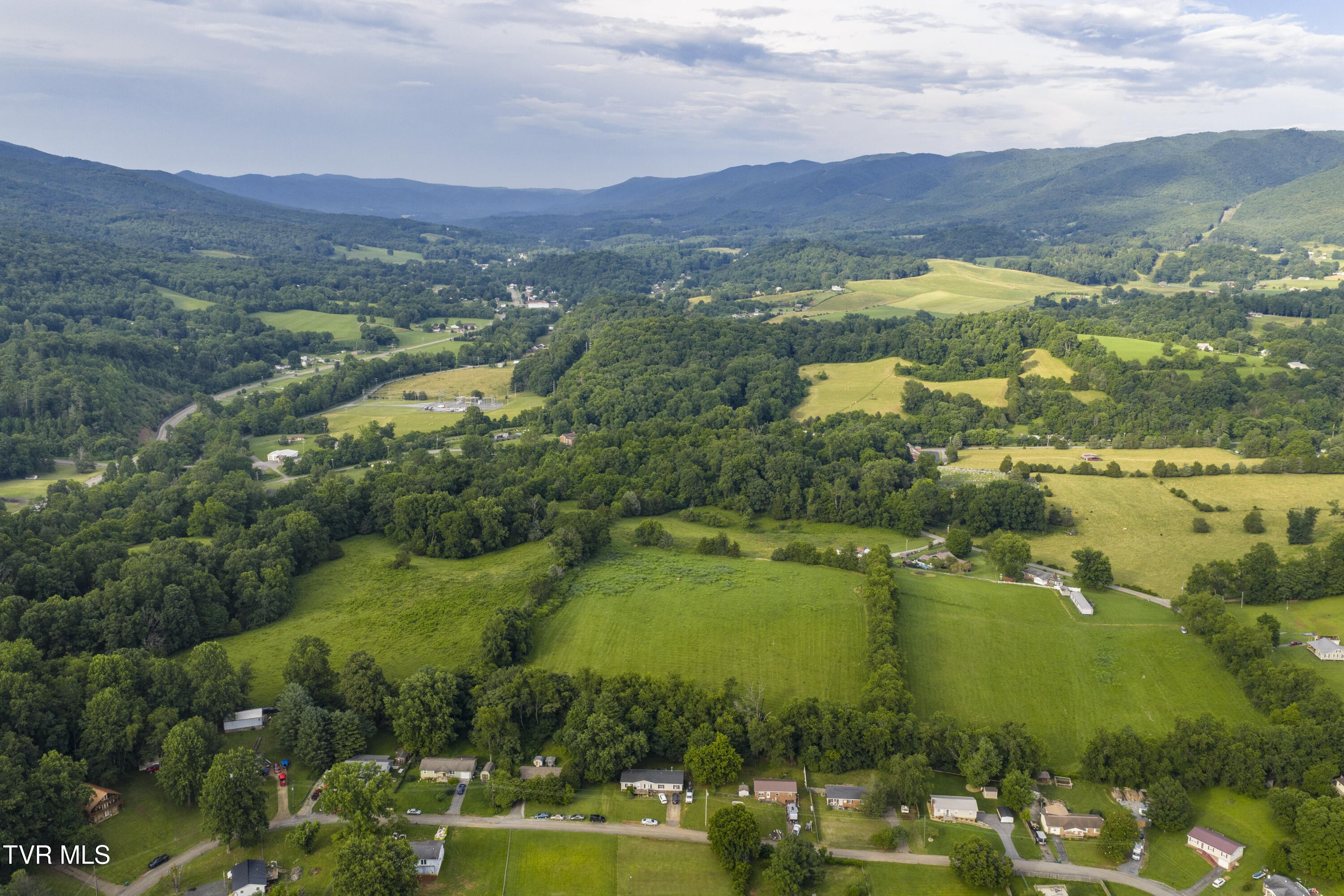 855 Willow Springs Road Elizabethton, TN 37643 - Photo 64 of 74 WillowSprings-Aerials-23