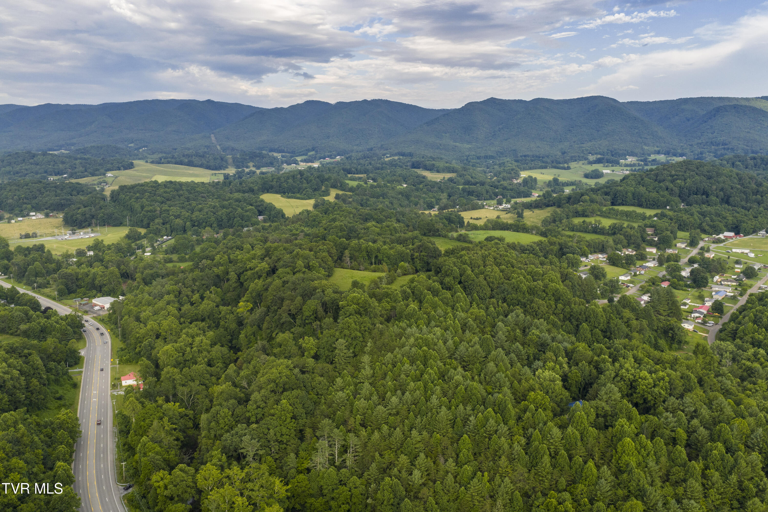 855 Willow Springs Road Elizabethton, TN 37643 - Photo 74 of 74 WillowSprings-Aerials-40