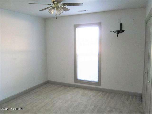 129 Starling Road, Unit 1 Hubert, NC 28539 - Photo 2 of 9