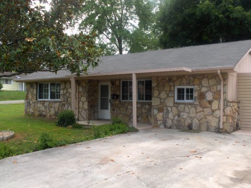 102 Beverly Circle Oak Ridge, TN 37830 - Photo 1 of 1 Primary Photo