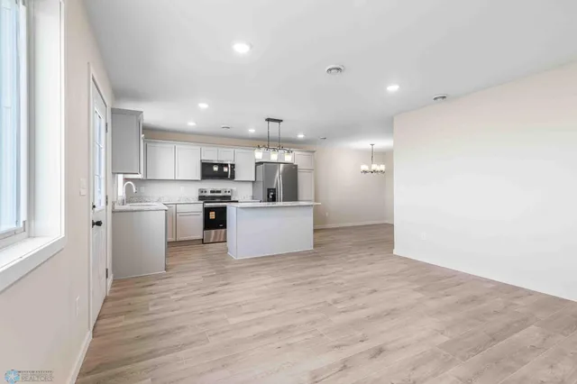 $284,900 | 1513 Parke Avenue South, Glyndon, MN 56547