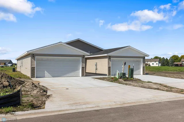 $284,900 | 1513 Parke Avenue South, Glyndon, MN 56547