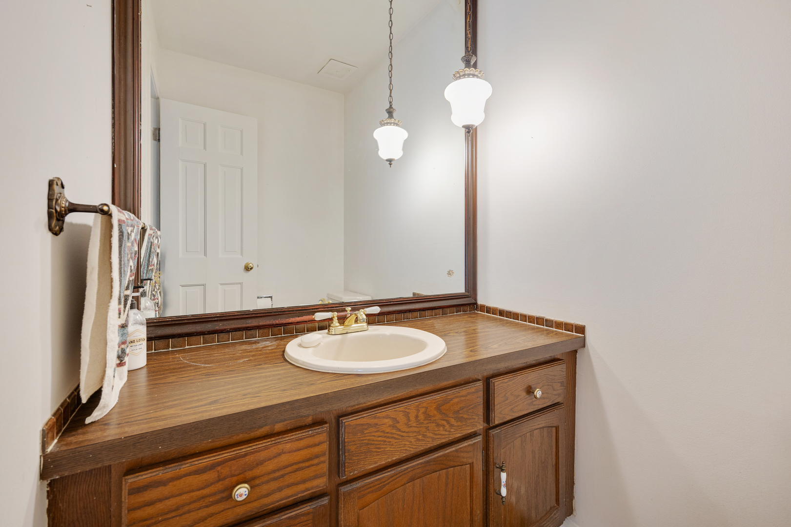 34-w398 Country Club Road Wayne, IL 60184 - Photo 18 of 38 Gallery Image 18