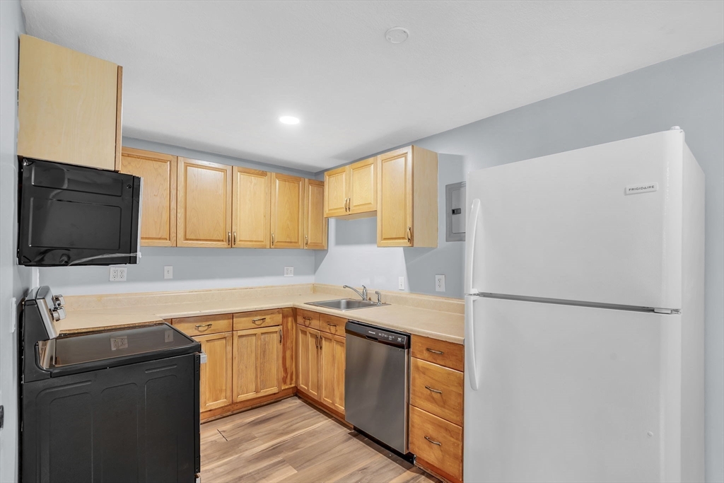 243 Boston Post Road East, Unit 7 Marlborough, MA 01752 - Photo 8 of 23