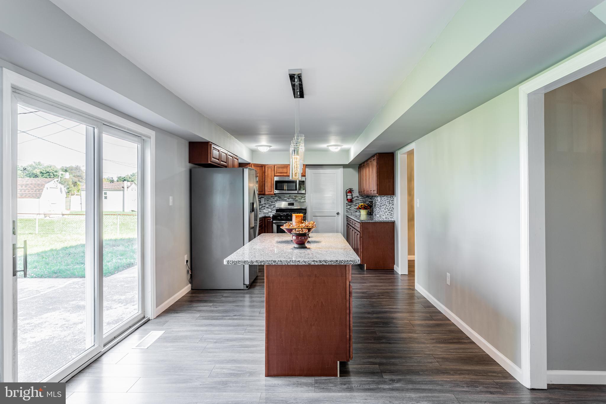 537 Charleston Road Willingboro, NJ 08046 - Photo 7 of 29