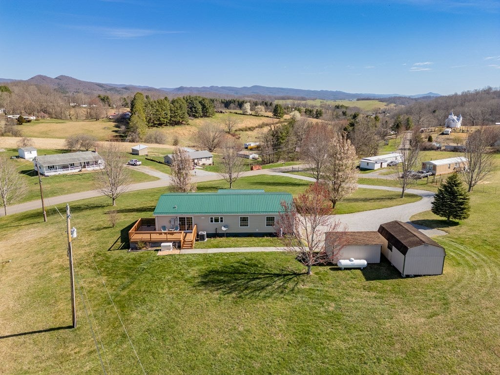 1235 Kimberlin Road Rural Retreat, VA 24368 - Photo 3 of 44 Gallery Image 3