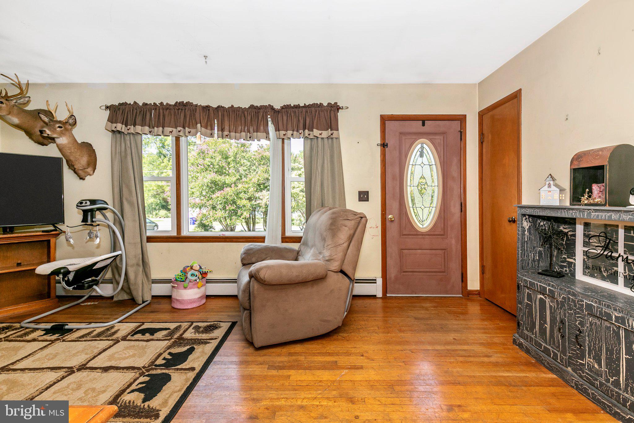 10641 Powell Road Thurmont, MD 21788 - Photo 3 of 53 Entry