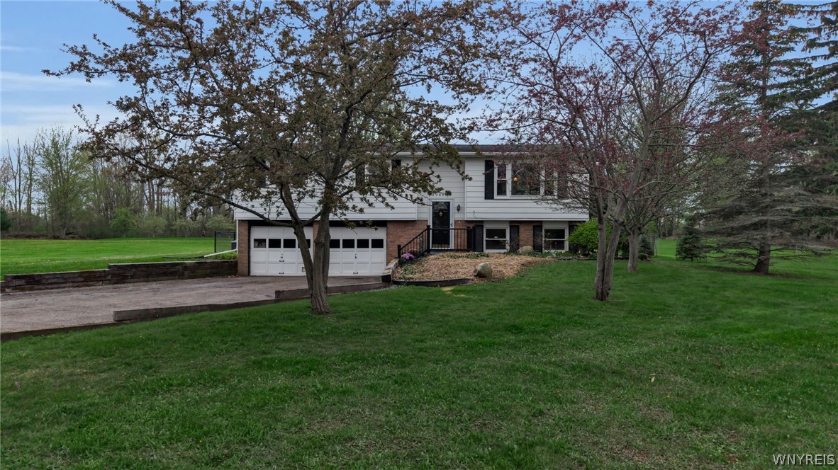 9848 Chestnut Ridge Road Royalton, NY 14105 - Photo 2 of 50