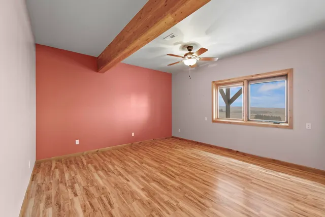 $1,600,000 | 26004 East Horton Road, Rockford, WA 99030