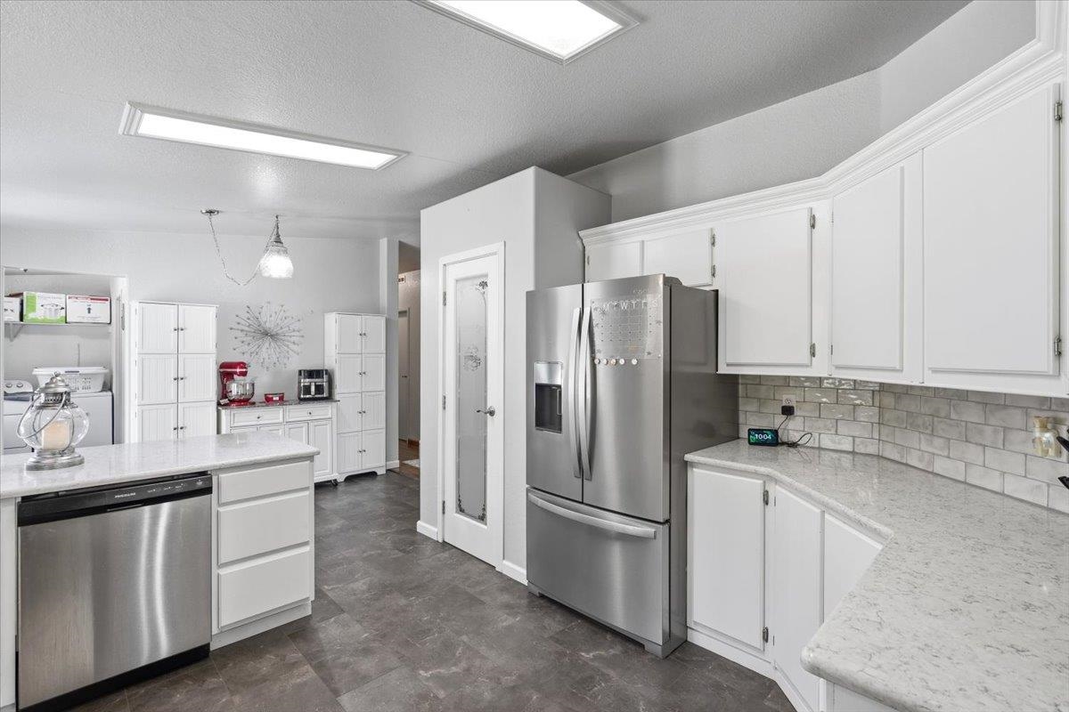62 Sunny Road St. Maries, ID 83861 - Photo 11 of 44
