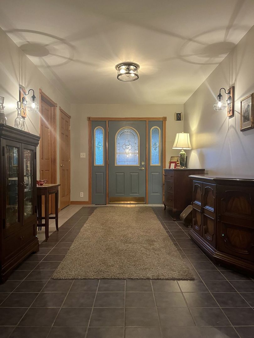 2374 East 2659th Road Marseilles, IL 61341 - Photo 5 of 48 Gallery Image 5