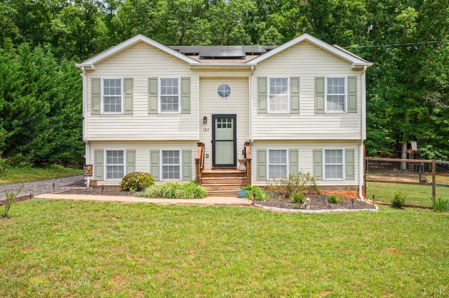 163 Samson Way Madison Heights, VA 24572 - Photo 1 of 54