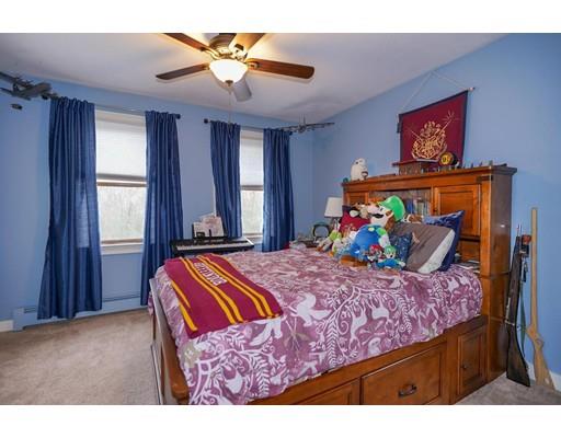 169 Rocky Road Northbridge, MA 01588 - Photo 18 of 30