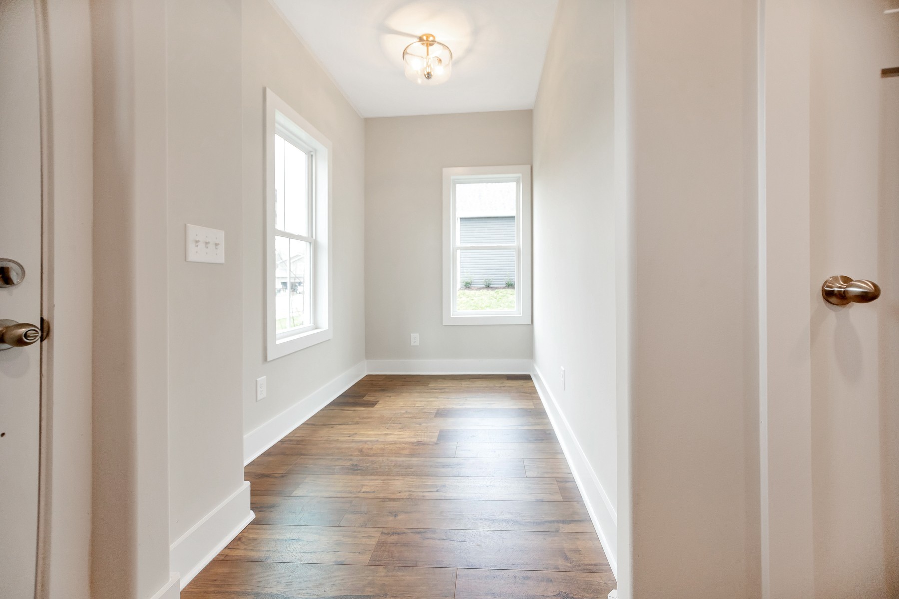 1668 Rains Road Clarksville, TN 37042 - Photo 17 of 49 Gallery Image 17
