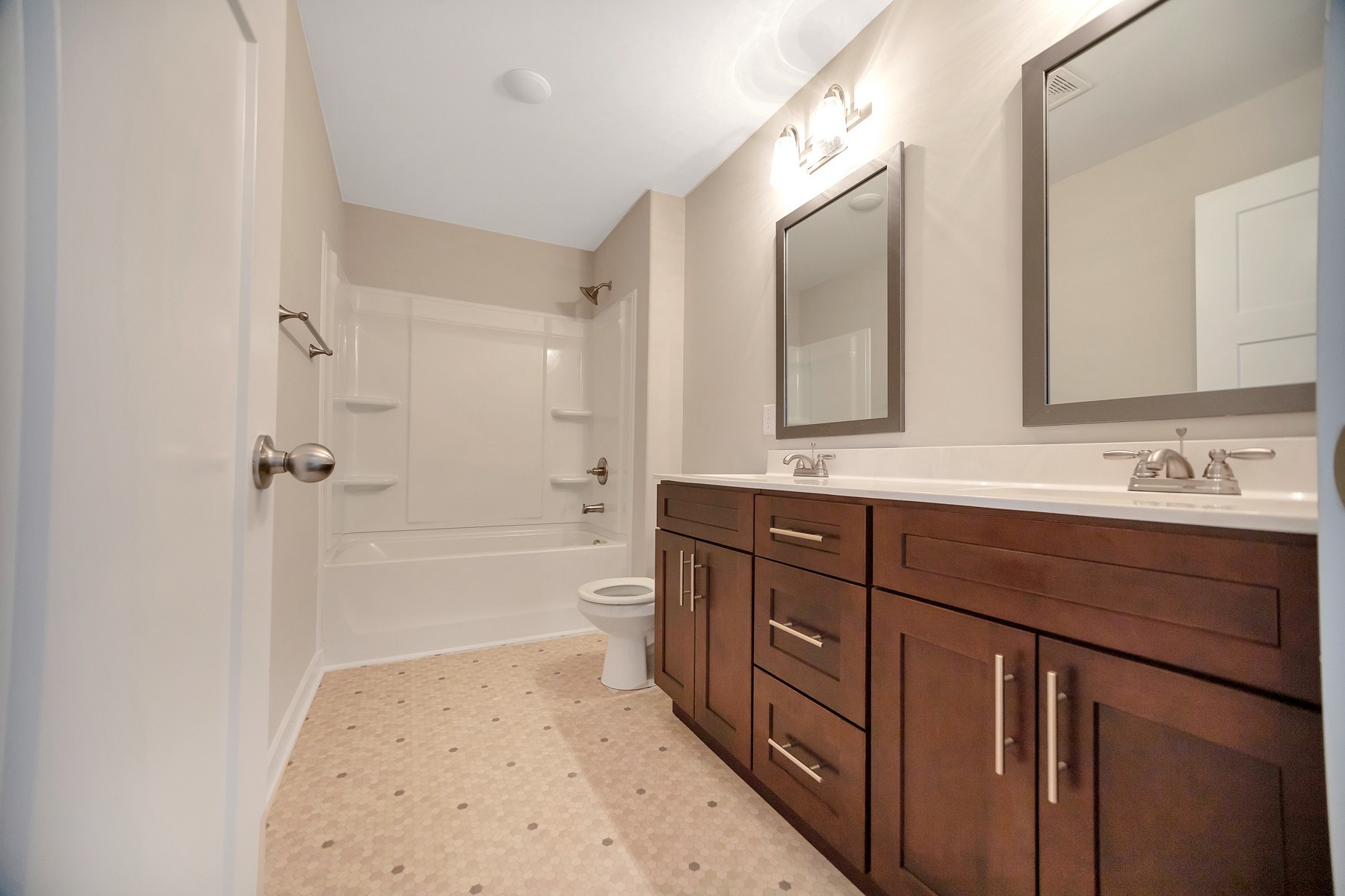 1668 Rains Road Clarksville, TN 37042 - Photo 36 of 49 Gallery Image 36
