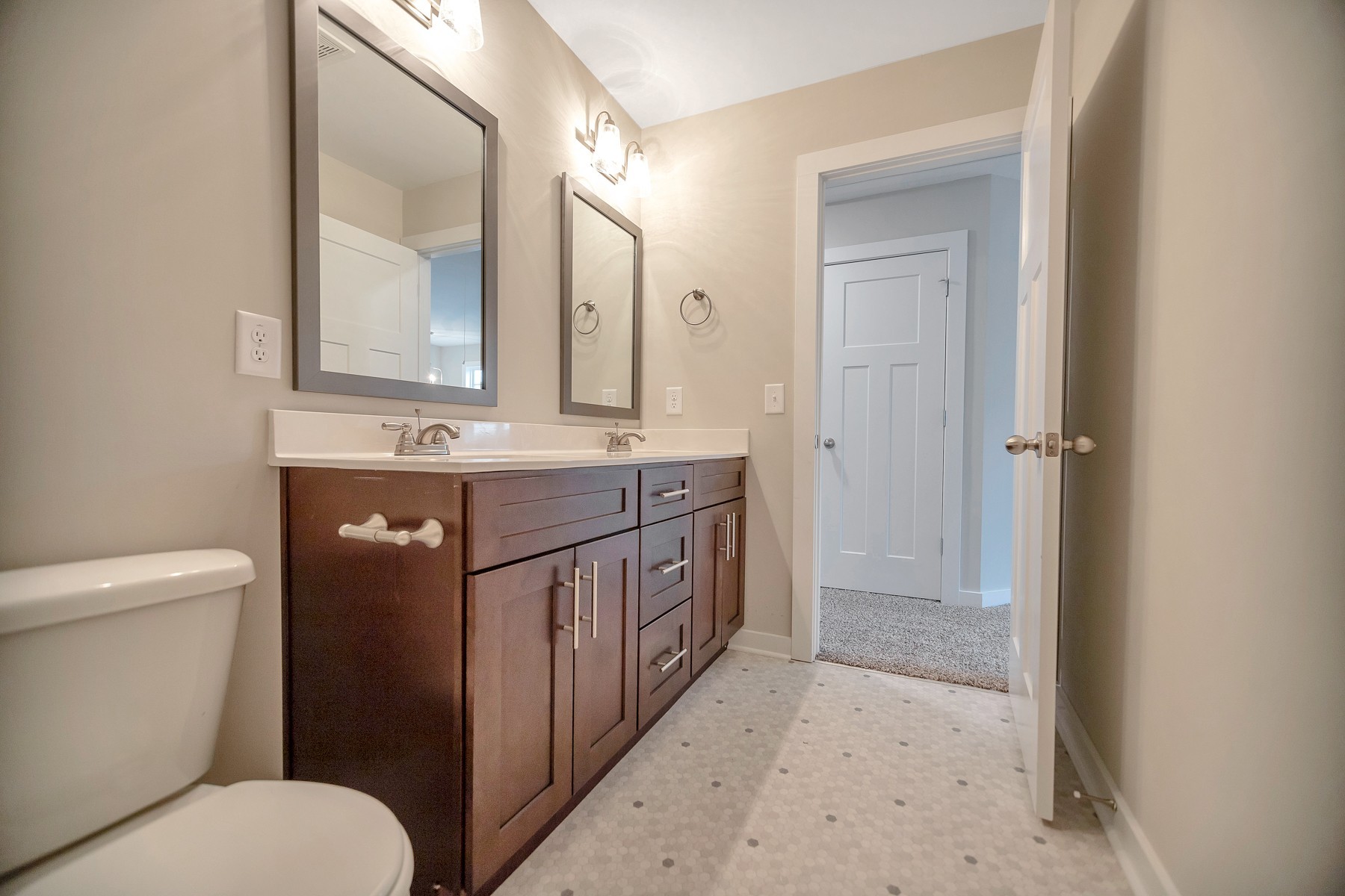 1668 Rains Road Clarksville, TN 37042 - Photo 39 of 49 Gallery Image 39