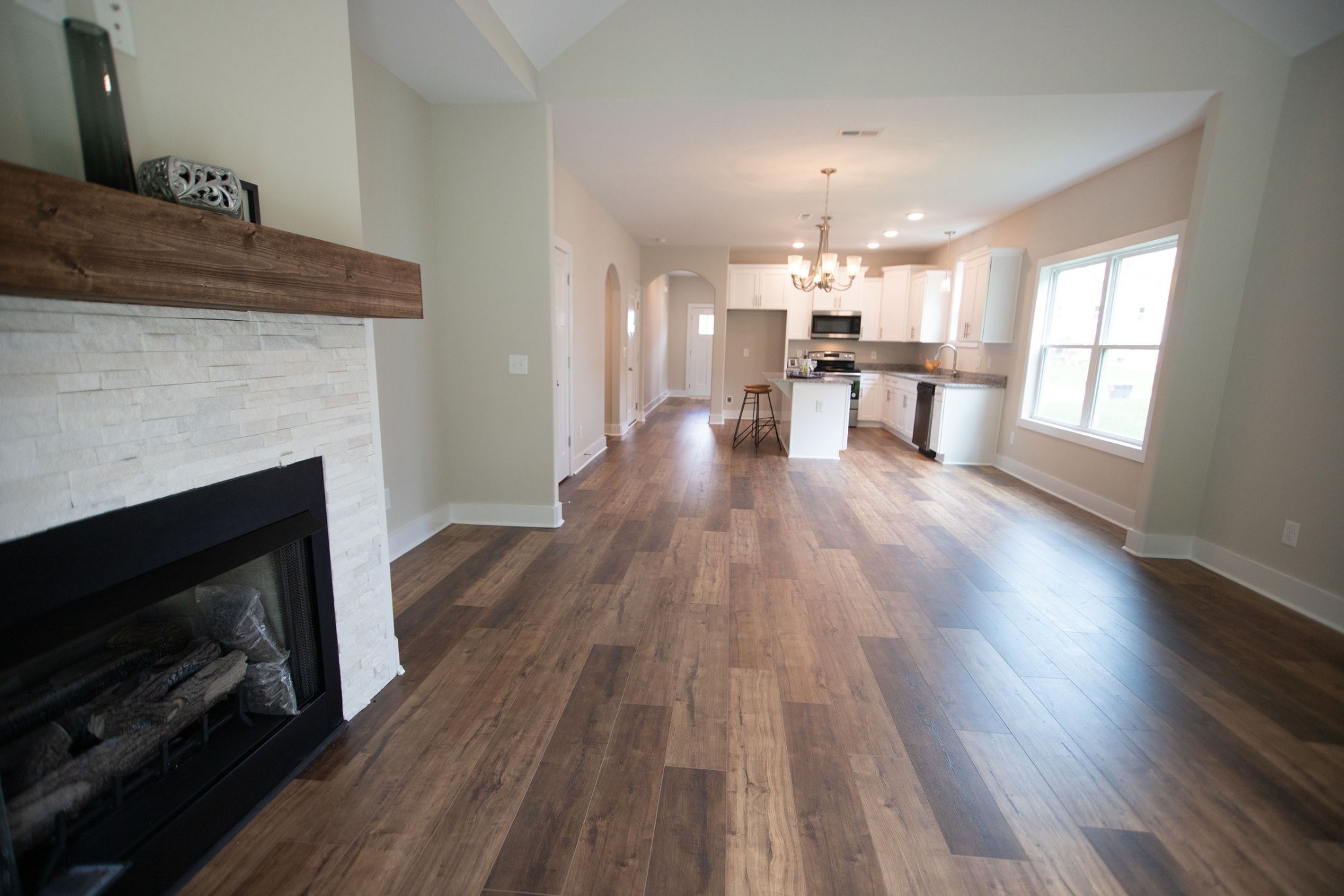1668 Rains Road Clarksville, TN 37042 - Photo 5 of 49 Gallery Image 5