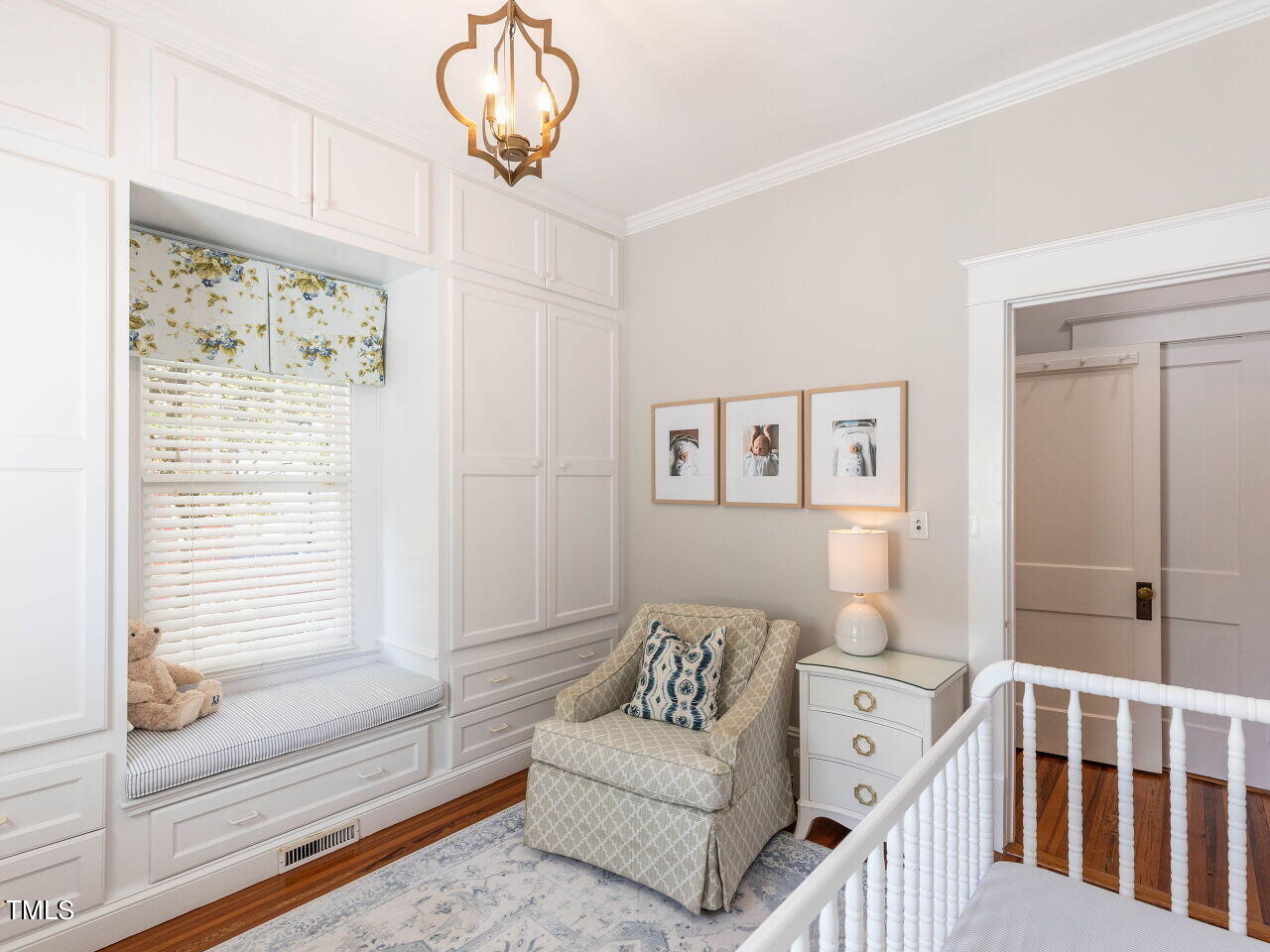 209 East Whitaker Mill Road Raleigh, NC 27608 - Photo 23 of 30 009-1280x960-front-bedroom-2