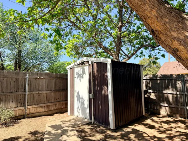 $280,000 | 605 West 5th Street, Clarendon, TX 79226