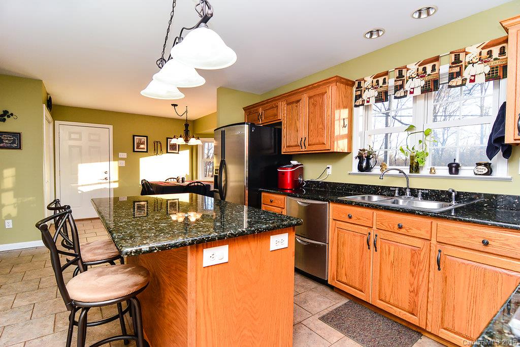 481 Lakeview Road, Unit 21 & PT 22 Fort Mill, SC 29715 - Photo 9 of 23 Gallery Image 9