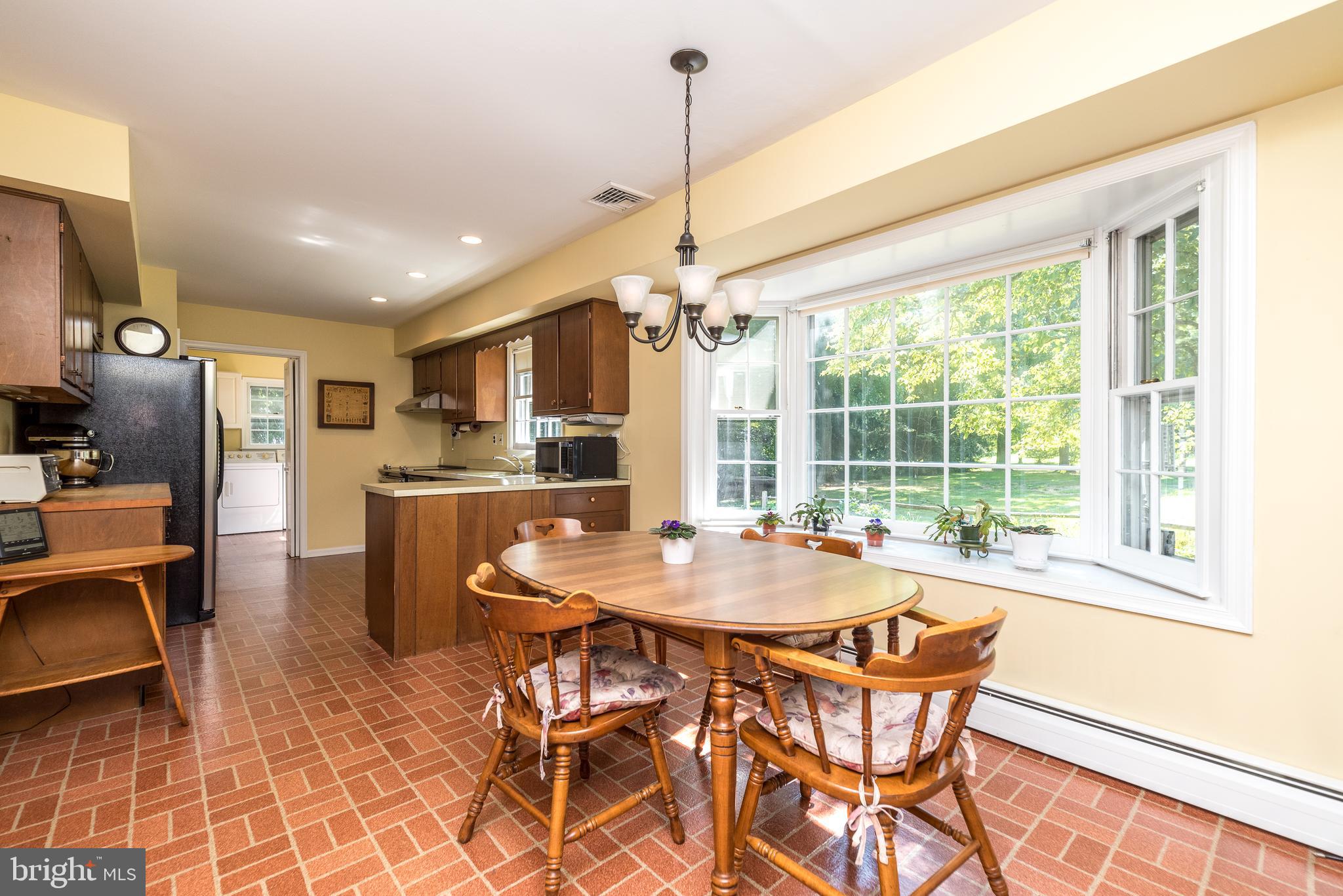 50 Pinevale Road Doylestown, PA 18901 - Photo 17 of 57 Breakfast Room