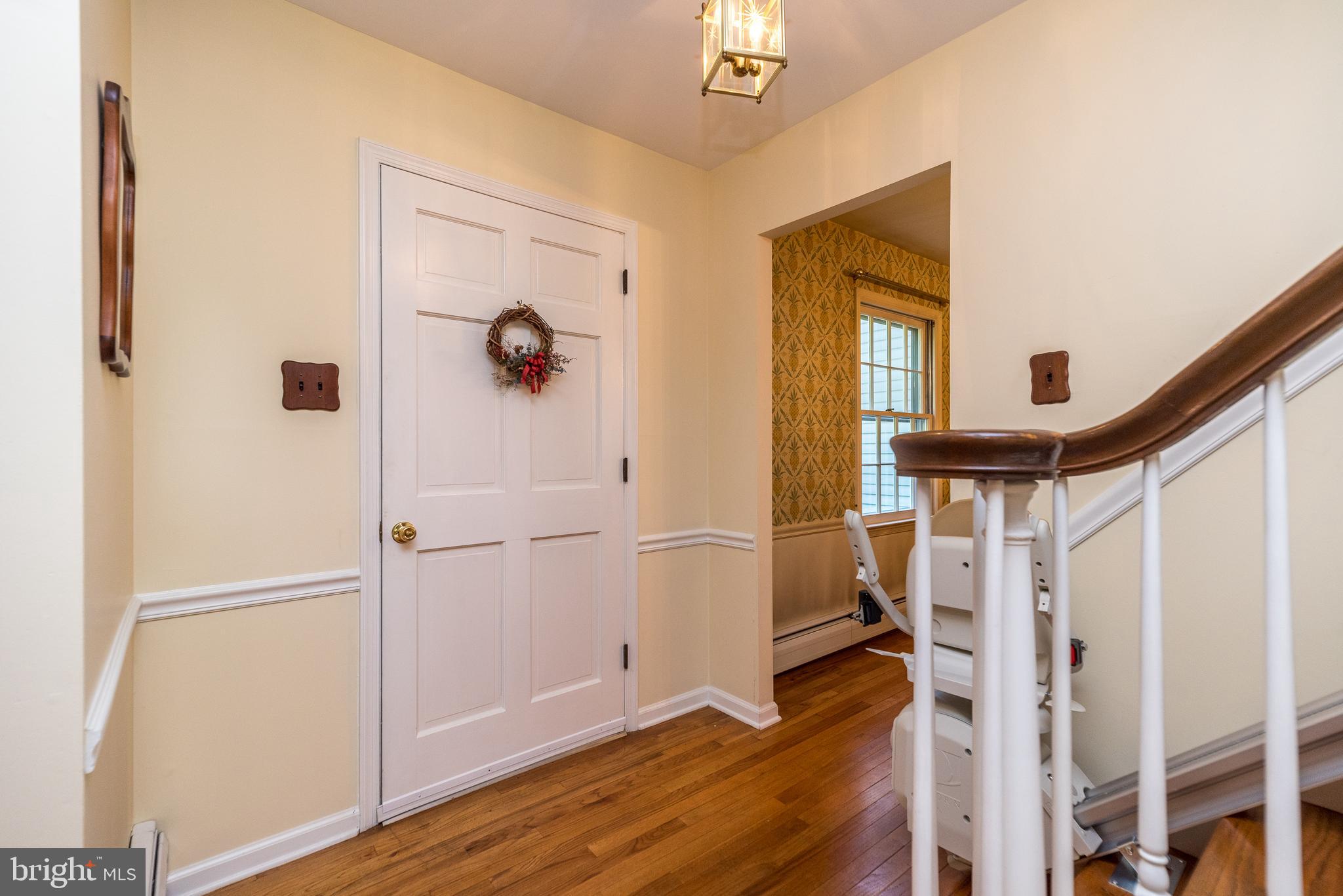 50 Pinevale Road Doylestown, PA 18901 - Photo 8 of 57 Hardwood floor in foyer