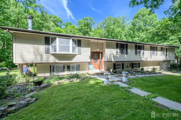 $585,000 | 11 Pine Ridge Road, Califon, NJ 07830