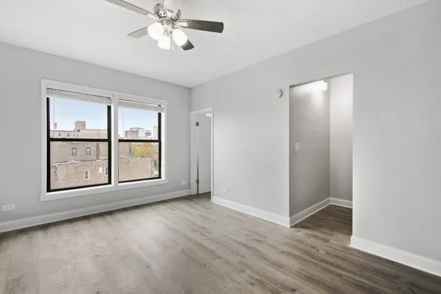 $1,725 | 4520 North Clarendon Avenue, Unit 408, Chicago, IL 60640