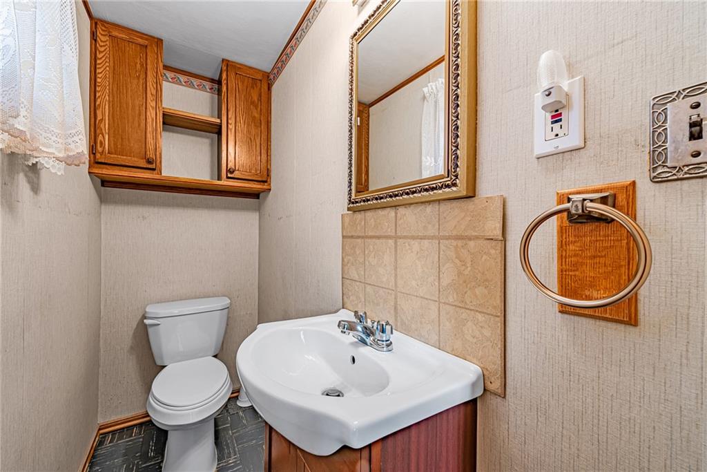 150 Anderson Road North Huntingdon, PA 15642 - Photo 9 of 19 Gallery Image 9