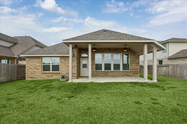 $339,900 | 7330 Water Glen Lane, Manvel, TX 77578