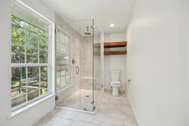 $549,000 | 1003 Blue Willow Drive, Houston, TX 77042