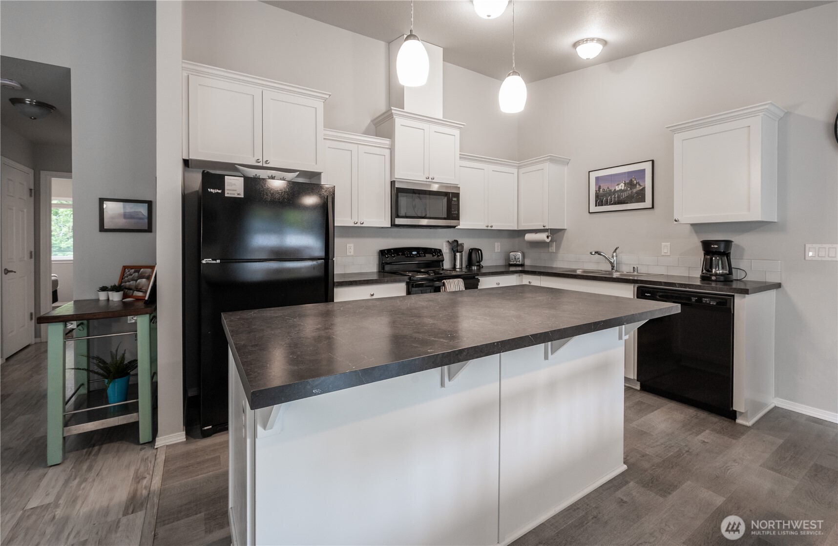 33 Butterfly Lane Pacific Beach, WA 98571 - Photo 13 of 40