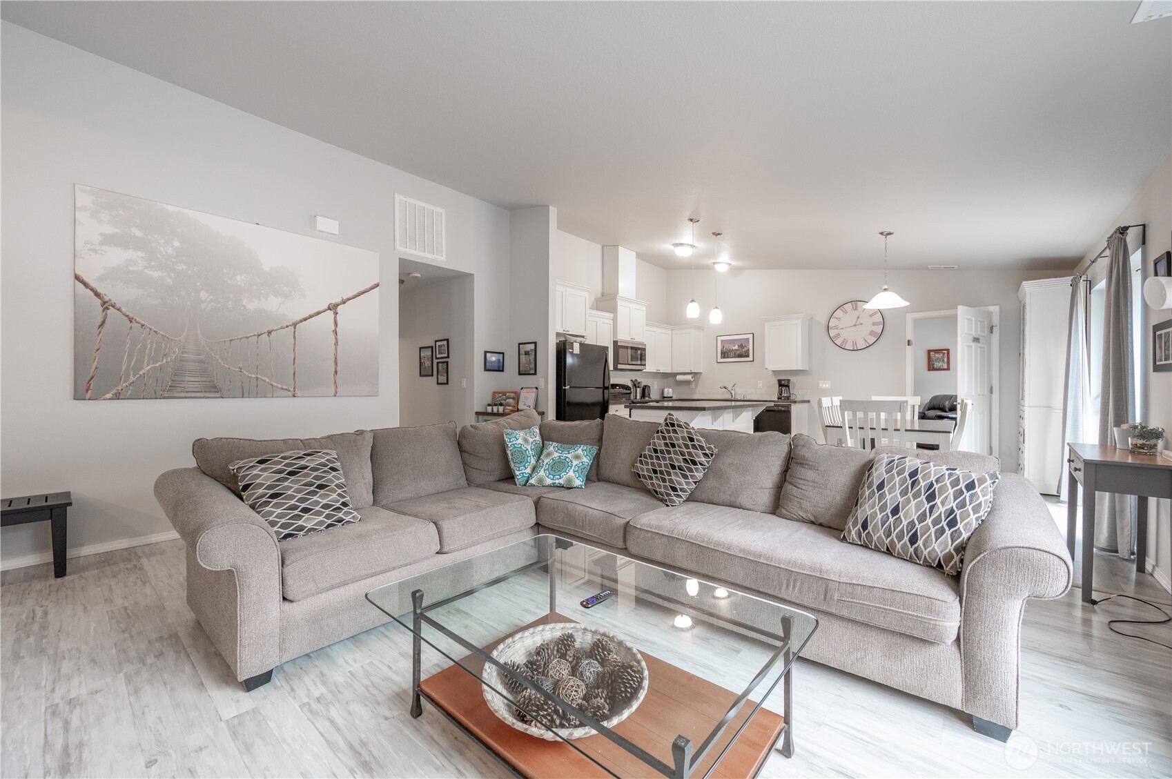 33 Butterfly Lane Pacific Beach, WA 98571 - Photo 8 of 40