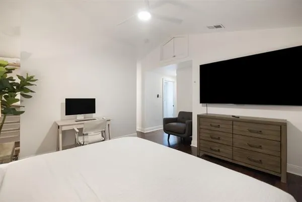 $2,600 | 6021 Tchoupitoulas Street, Unit D, New Orleans, LA 70118