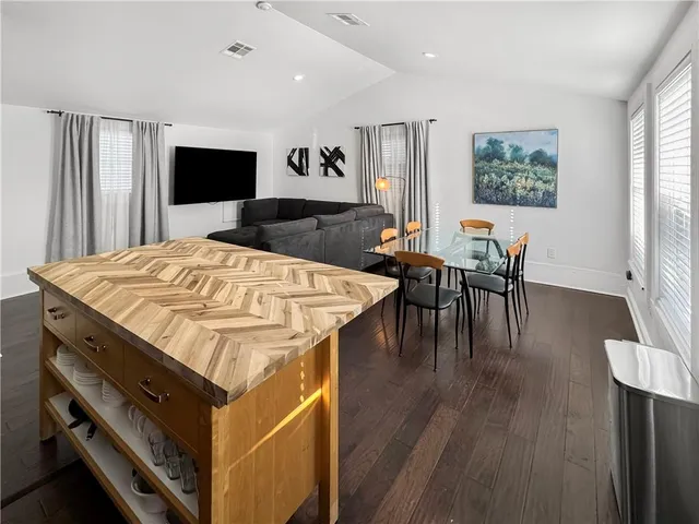 $2,600 | 6021 Tchoupitoulas Street, Unit D, New Orleans, LA 70118