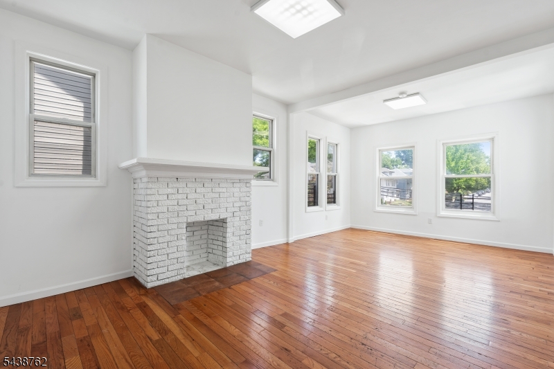 1043 Hunterdon Street, Unit 2 Newark, NJ 07112 - Photo 3 of 21