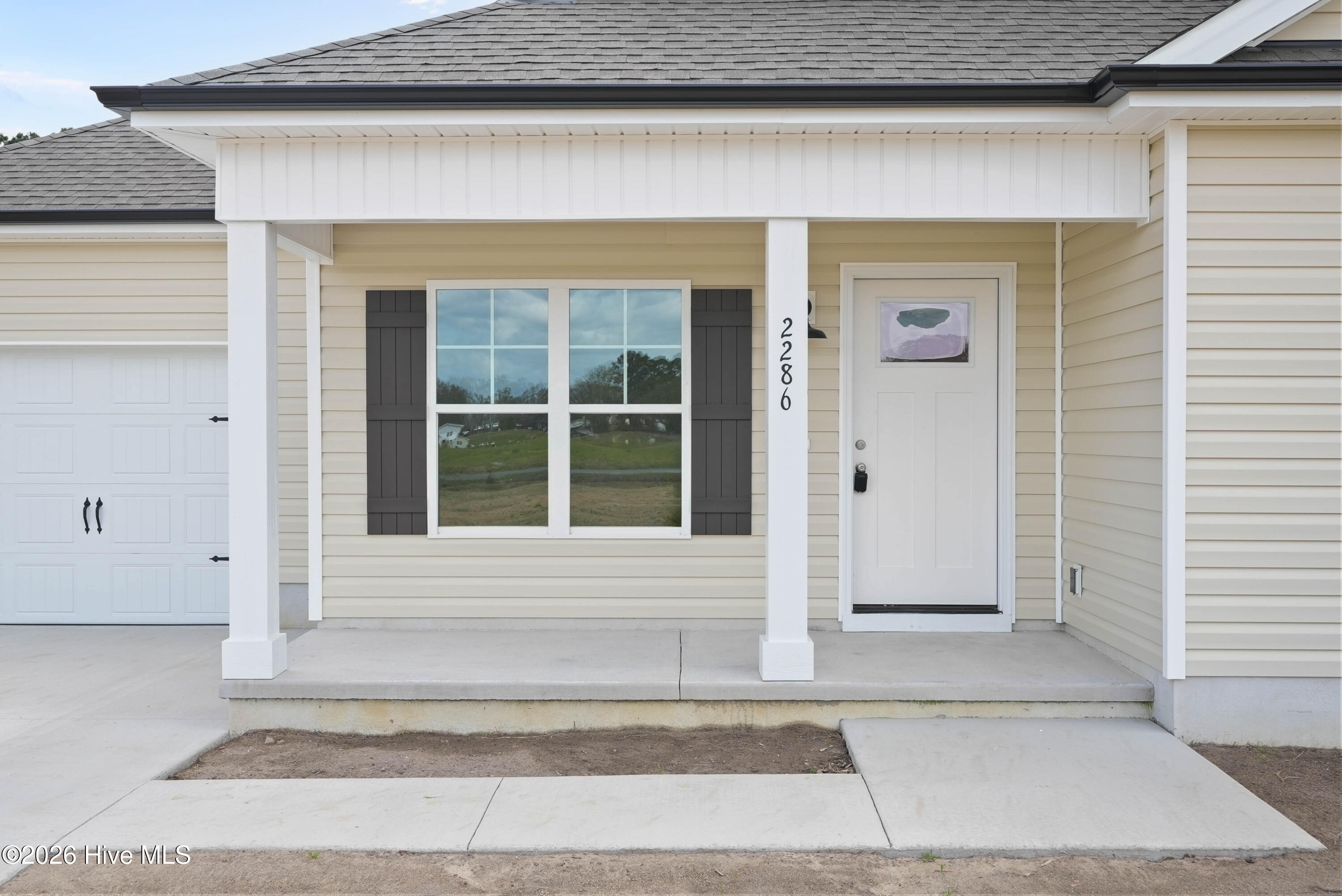 2286 Indian Town Road Clinton, NC 28328 - Photo 5 of 23 2286 indian front door