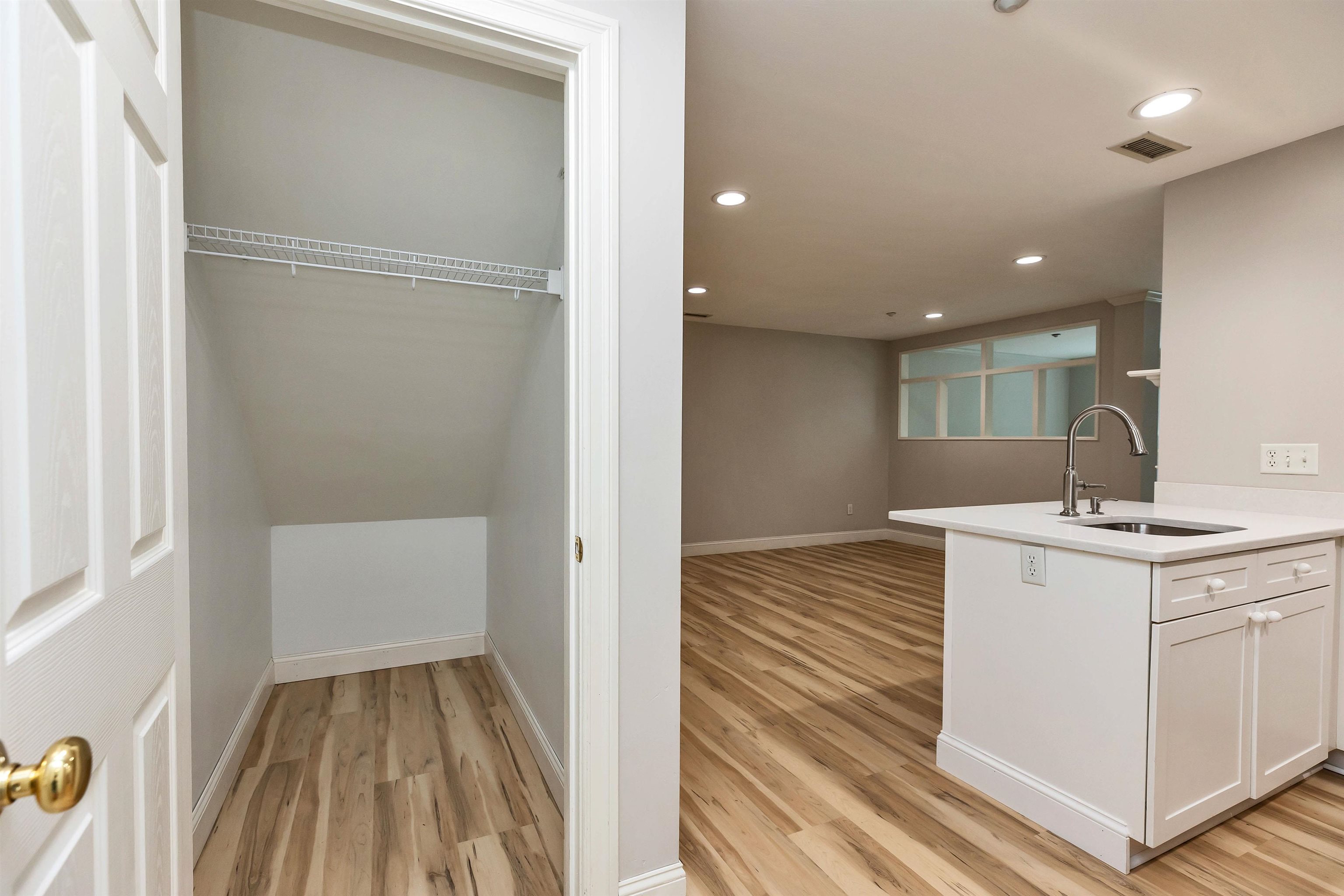 3 Maple Ridge Drive, Unit 226 Merrimack, NH 03054 - Photo 6 of 27