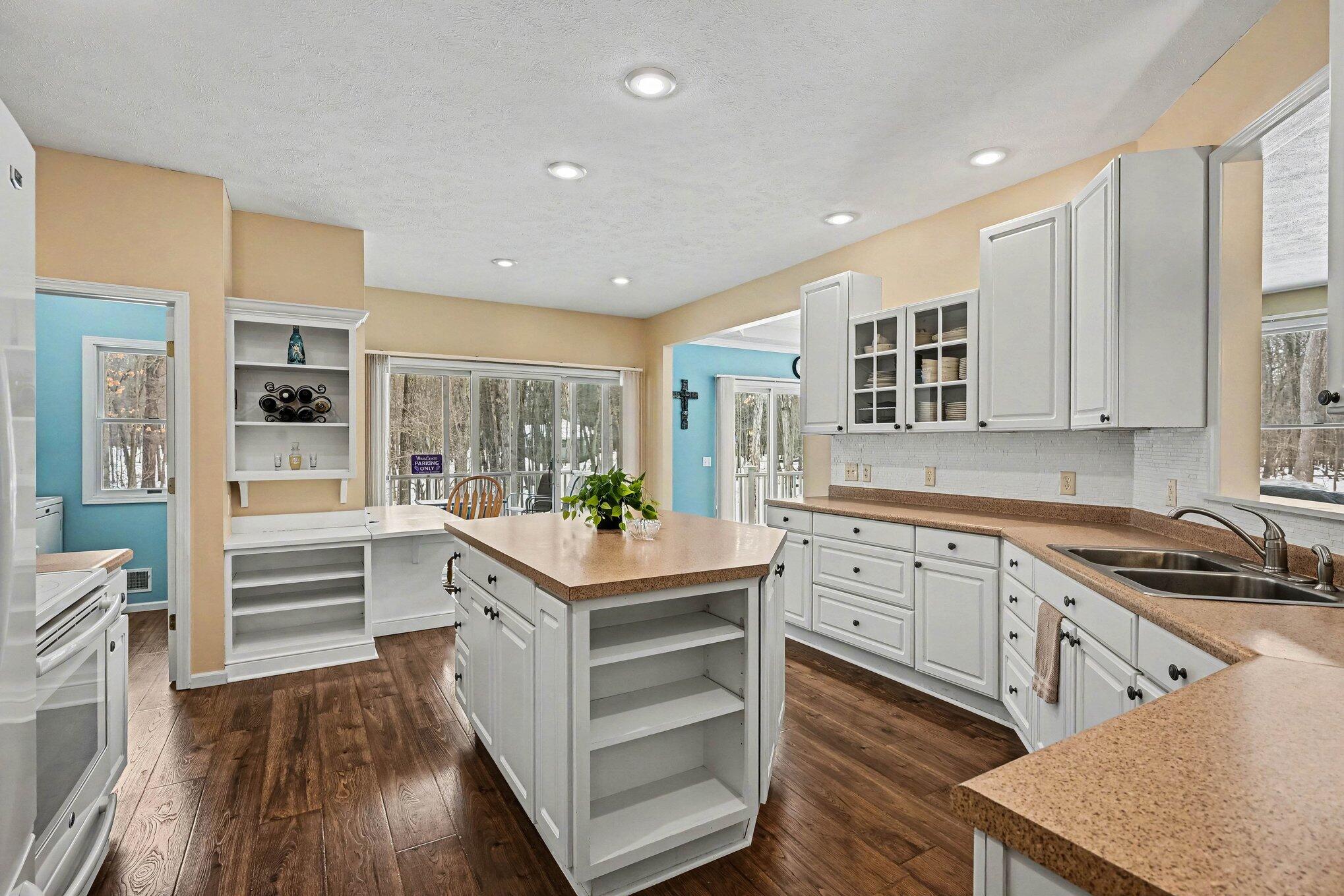 61404 Whitetail Run Mattawan, MI 49071 - Photo 9 of 33 010_file_4532