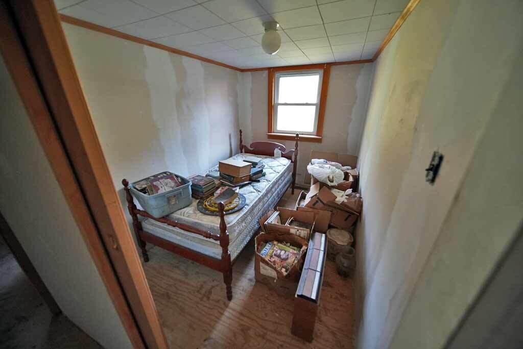 1719 Ludlow Road Houlton, ME 04730 - Photo 26 of 47 bedroom-country-home
